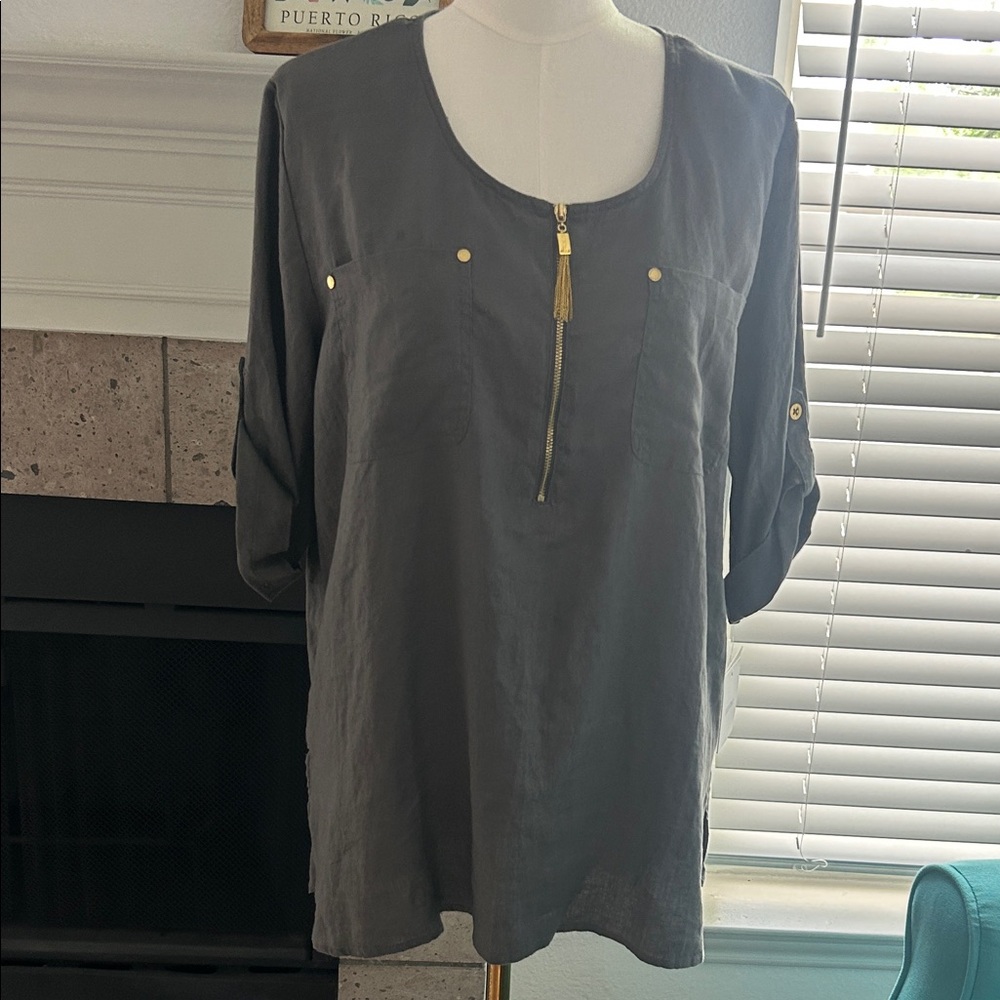 Women’s Gray Zip Front Roll-Sleeve Top